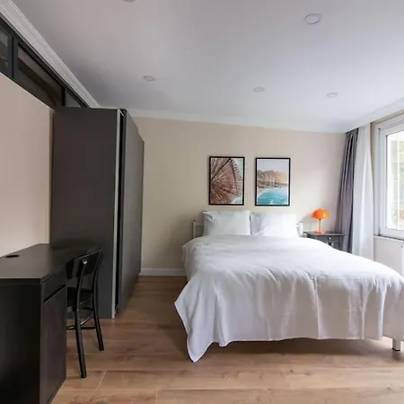 Spacious & Trendy 3br Urban W/ Acs * 伊斯坦布尔